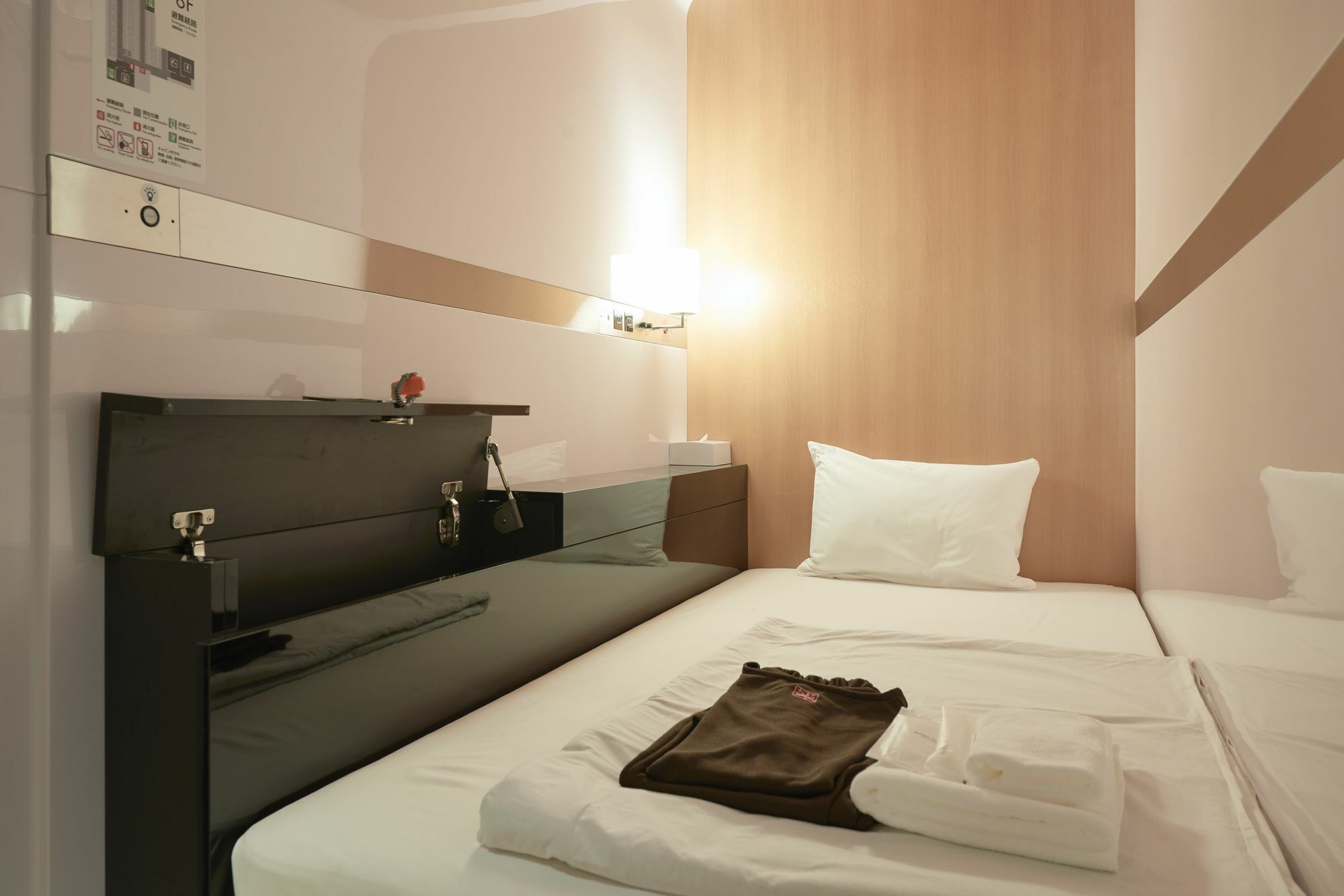 First Cabin Kyoto Arashiyama ภายนอก รูปภาพ